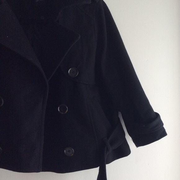 Black cropped pea coat with convertible sleeves - Picture 6 of 10